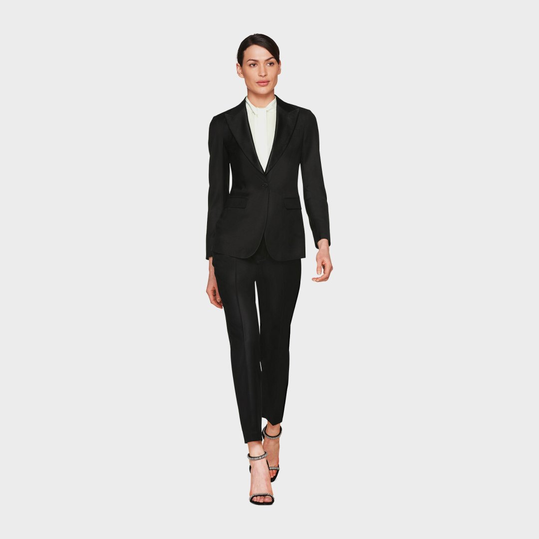 SUISTUDIO_'s tweet photo. New Outlet items added. Shop now at up to 80% off. #SUISTUDIO <-- https://t.co/s8guzVmK00 https://t.co/lB3wwFGjNW
