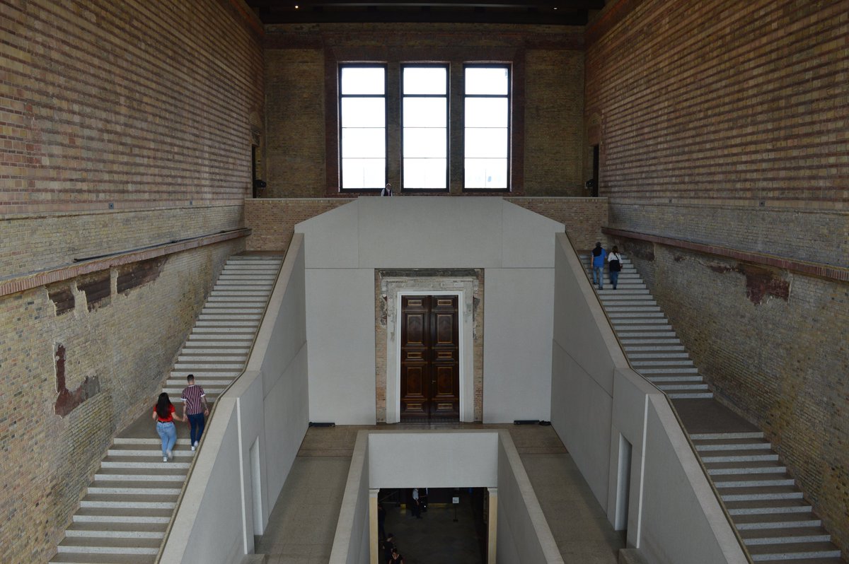 magnifyzoology's tweet photo. I always love day one of #Museum30 - I discover so many amazing #Museums through everyone's posts!

I've been lucky to work in some amazing museums but today I thought I would share one of my favourite I've visited - the Neues Museum in Berlin

Just look at that architecture! https://t.co/N57h08mIac