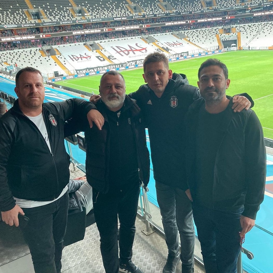 İllede Sen illede Sen ✌
<a href="/BulentKani/">🦅KANİ🦅</a> <a href="/arslanveysel/">veysel arslan</a> <a href="/zgrkaya14862461/">özgür kaya</a>