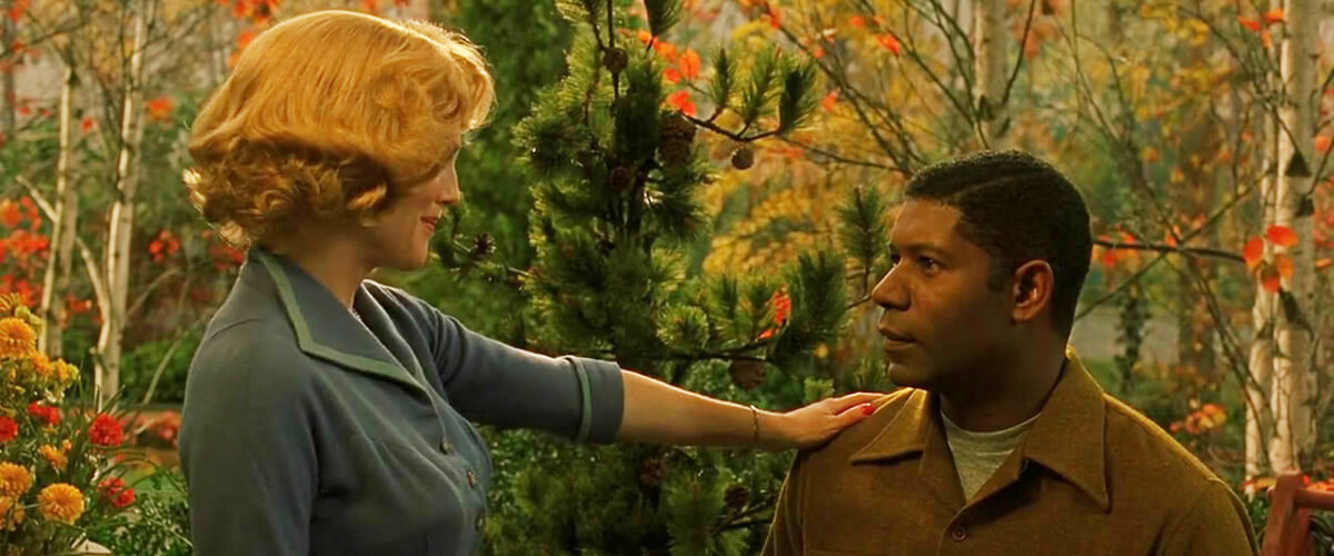 4. "Far From Heaven" (director Todd Haynes, DP Edward Lachman)  http://bit.ly/3oMSd9y&nbsp;