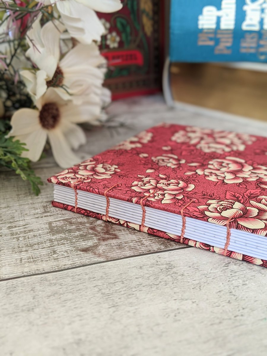 MoonboundB's tweet photo. If you're gloomy at the prospect of another #lockdown and want something to take your mind off things, or want to get your #christmas shopping in early then check out my latest #handmade #bulletjournals - like this one with pretty cream flowers on soft red https://t.co/WyyL2rd1ta https://t.co/IdwUhorrDl