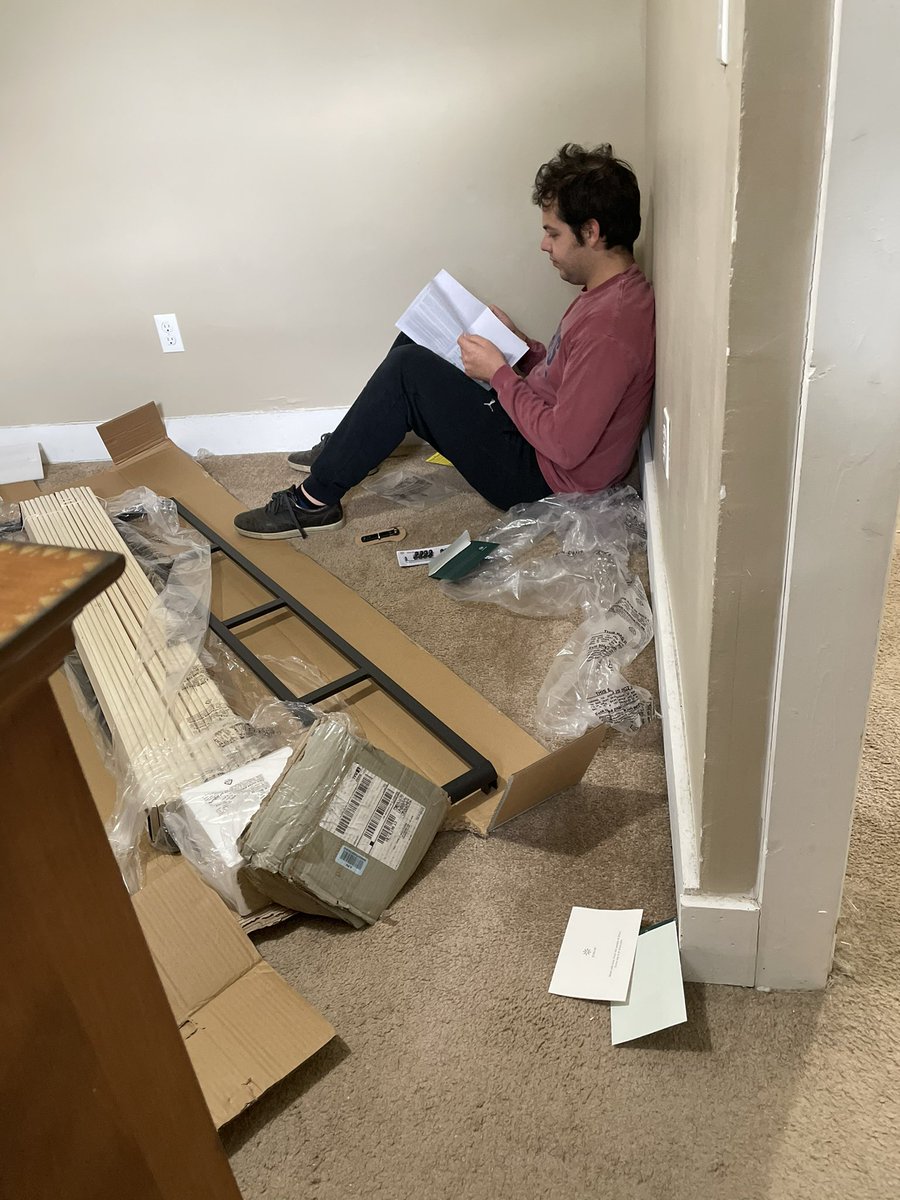 jdkoni's tweet photo. How it started.               How it’s going. https://t.co/nGOw0pwwEy