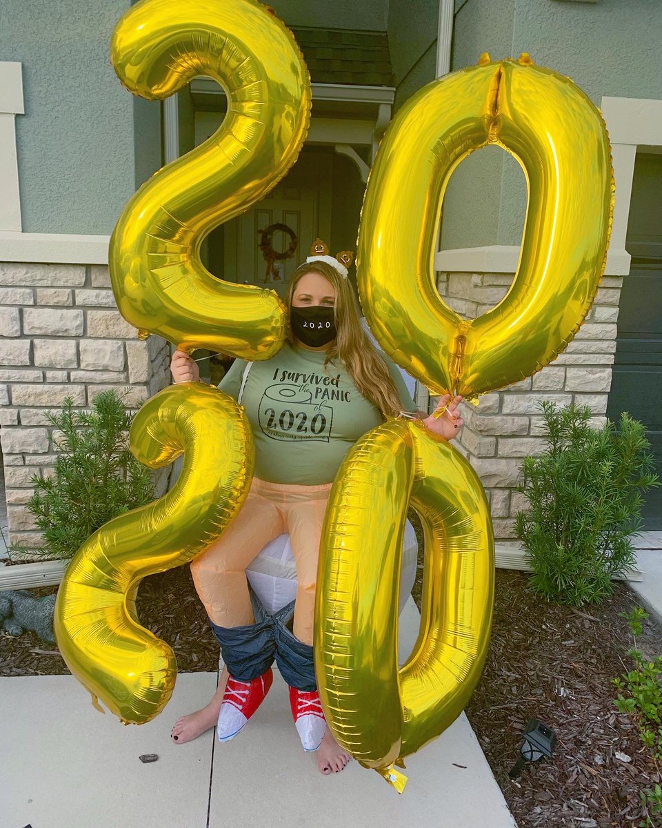 Caseykeegan925's tweet photo. 2020: the ultimate party pooper 💩🎉 #ripfun https://t.co/OU5ohQy7jm