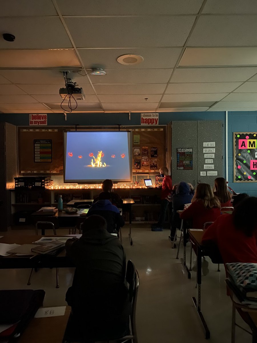 WMSTrailblazers's tweet photo. Who said a Covid Halloween couldn't be fun?! In Mrs. Clark's class, students dissected pumpkins to see what was inside! In Ms. D's class, students shared their spooky stories around the campfire! We hope everyone had a safe and happy Halloween! https://t.co/HKunJWqx6A