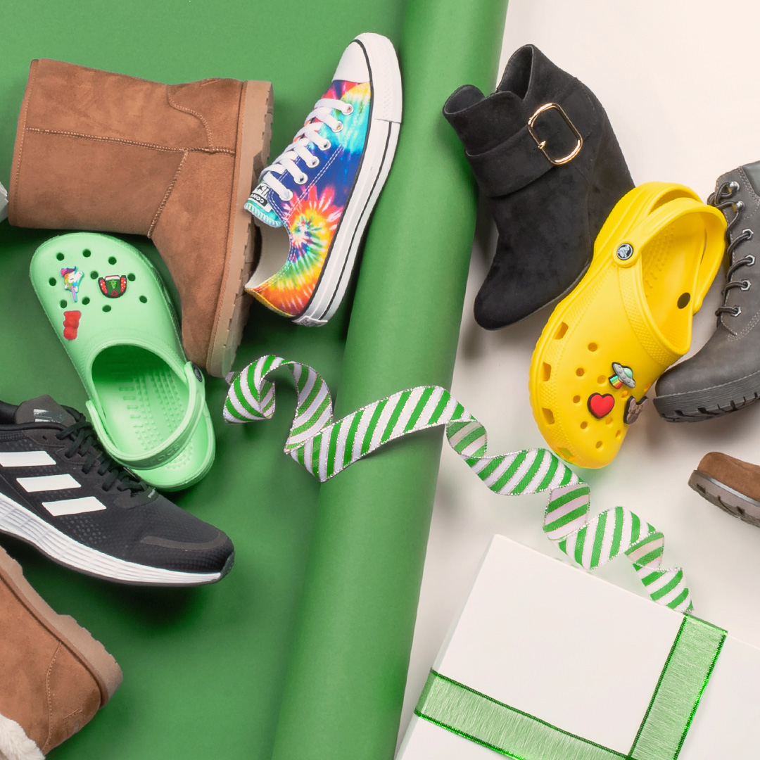 shoe carnival yellow box