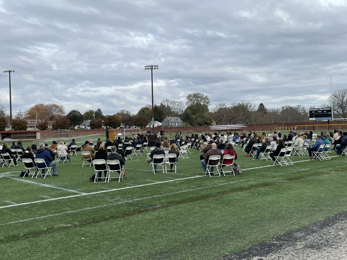 Glenn Burns tweet media