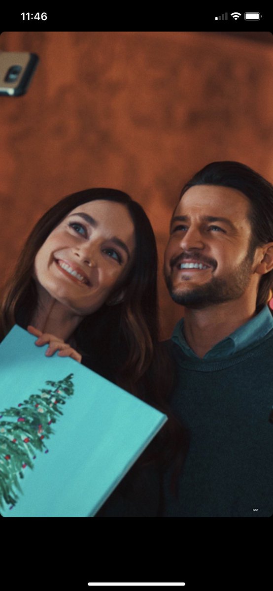 BehindHallmark's tweet image. Who else is looking forward to this movie?
🎥 🍿🤍
@tyler_hynes @hallmarkchannel @MalloryJansen #Hallmarkies #BehindTheScenes #HallmarkChristmasMovies #Hynies