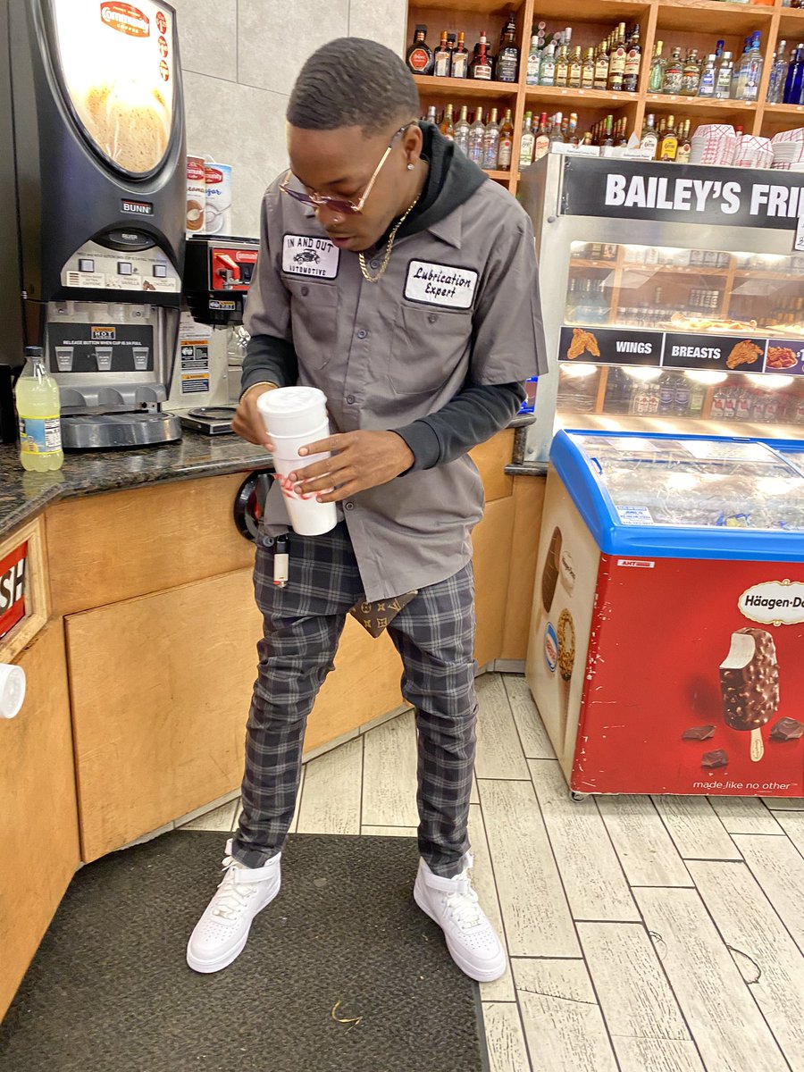 Jay 🏚 tweet media