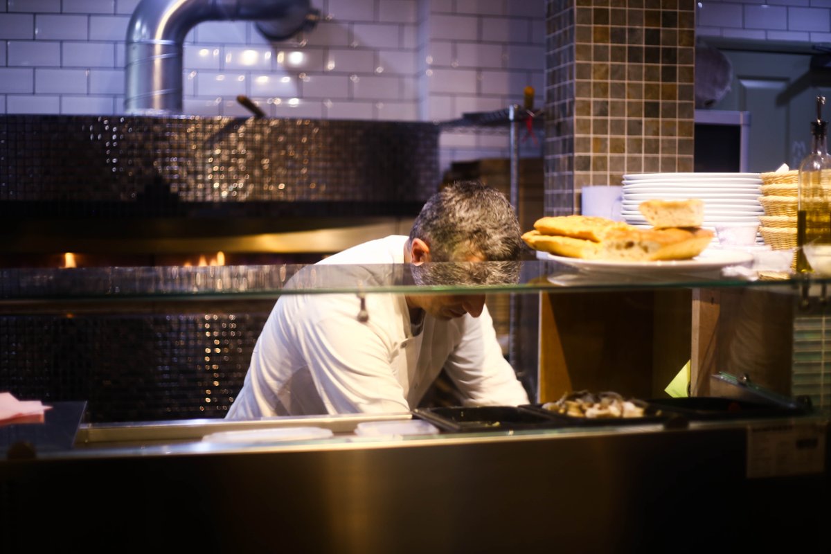 Home cooking takes time.. But ordering takes just a few seconds👀 *opens <a href="/Deliveroo/">Deliveroo</a> and searches for Fiddie's*