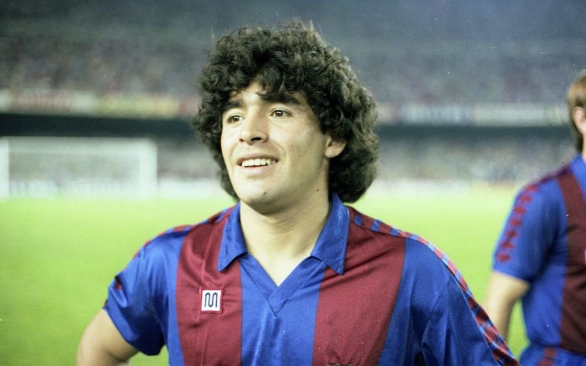 Bien que n’ayant joué qu’une vingtaine de matchs sur la saison 1982-1983, il est élu meilleur joueur du championnat espagnol..Alors oui certes, d’autres avaient de meilleures stats mais quand tu as Diego Maradona dans ton championnat, tu ne peux pas être le meilleur joueur.