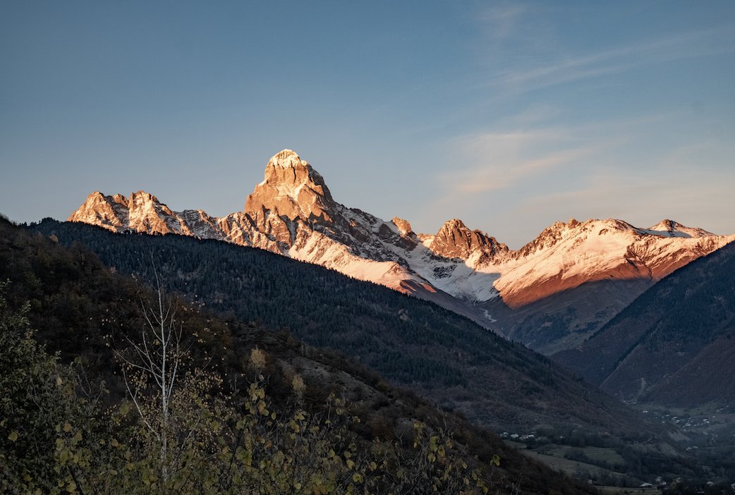 doinggeography's tweet photo. @GOD_of_VOD @KaliTravel @_sundaysunsets_ @Giselleinmotion @lannietravels @KinoAlyse @Stromfieldadvs @JourneyHeroApp @Kasiawrites @SteveKubota @KMF11 @OfficialBoarder @jenonroad @AOAOxymoron @BerkeleySqB @perthtravelers @RiouxJacqueline @RoadtripC @TravelingNess @travelforawhile @FunInFairfax #SundaySunsets @_sundaysunsets_ #Svanet #Ushba #Georgia via #SvanetiSeries #photography by @doinggeography https://t.co/6z2LlbXpNN
