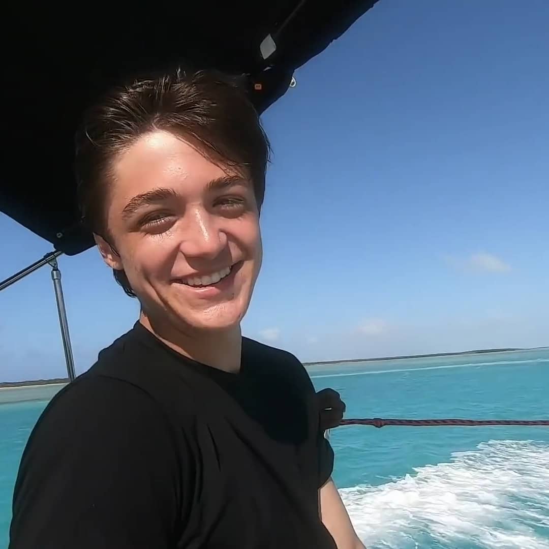 Rita67459098's tweet photo. I love you ASH 🥺❤️ @asherangel @AshersAngels @asher_support https://t.co/bmhXbgolcA