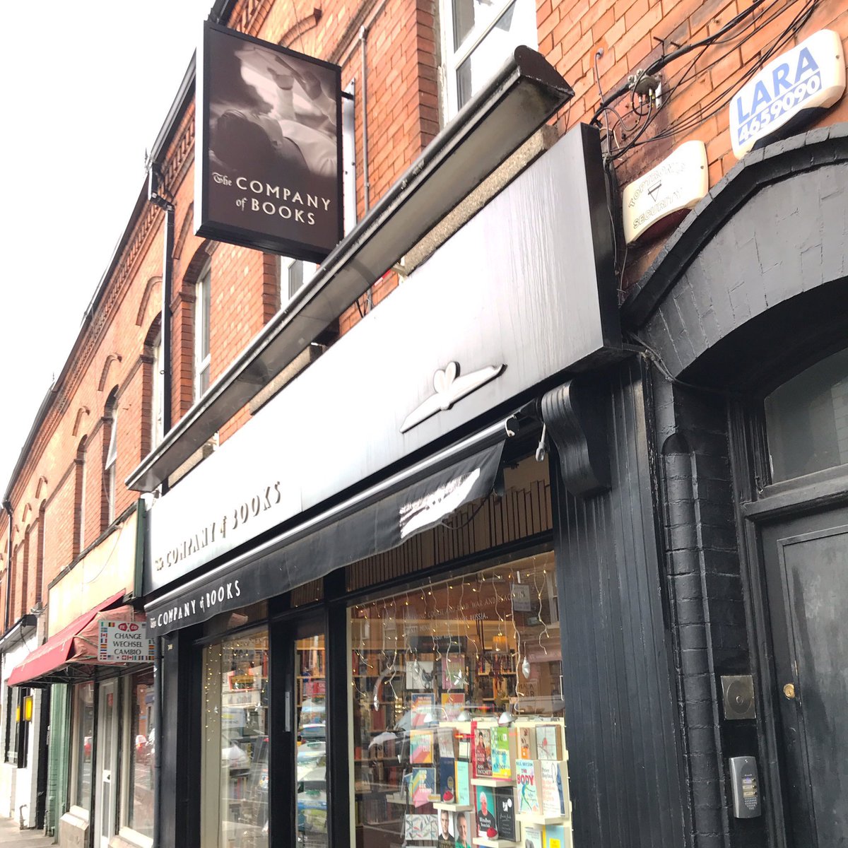 My cousin’s independent bookshop  @CompanyofBooks is taking online orders at  http://thecompanyofbooks.ie&nbsp; She even does local delivery in Dublin 6 as well as mail order. Treat yourself to a good read!