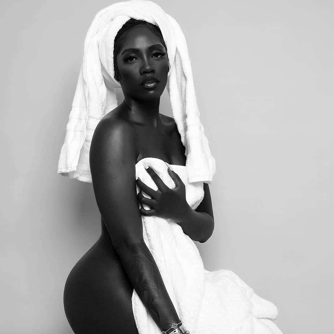 AkpraiseMedia's tweet photo. Tiwa Savage, that's the tweet! 🔥 https://t.co/EMe3JmCMHm