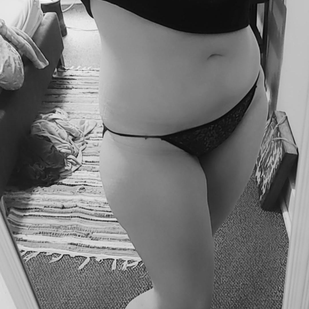 JuliaAn77360661's tweet photo. 《34》Sagittarius ♐  Cute Face 😚 Big Booty 🍑 34 DD 😍 
Premium Snap:lulul9567 
https://t.co/VhpQ4INQLo https://t.co/Xg7UjE2glj