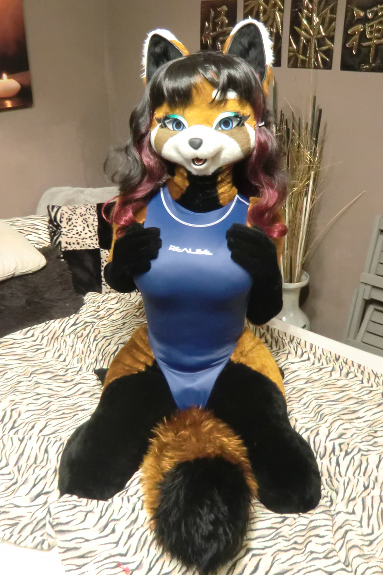 _Arohk's tweet photo. Red Panda girl. #furry https://t.co/lz7uYQBXaD