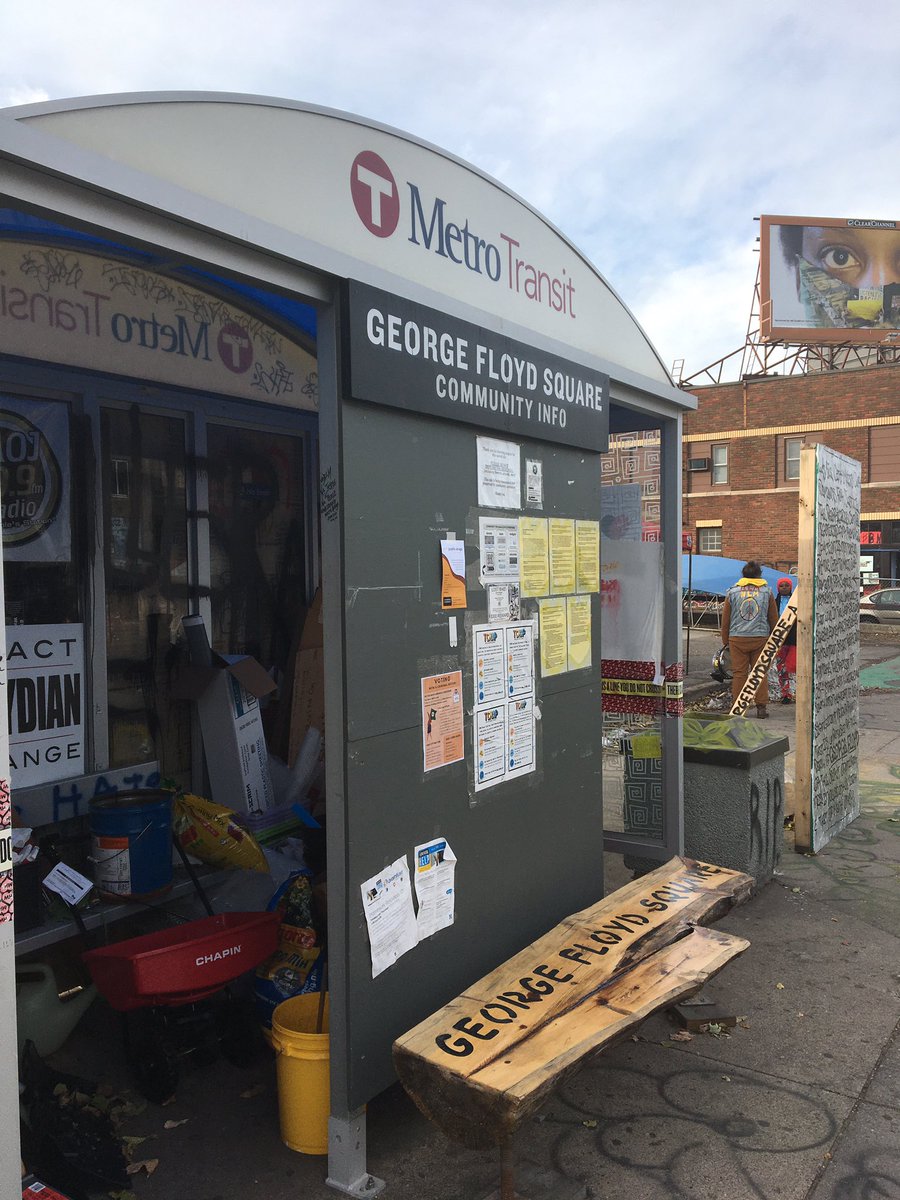 What’s fascinating about the area is everyone has a role here. There are people that take donations for supplies, people who hand out essentials like water and toiletries, and they hold community meals every night. There is also a medical tent at this gas station.  @globalnews