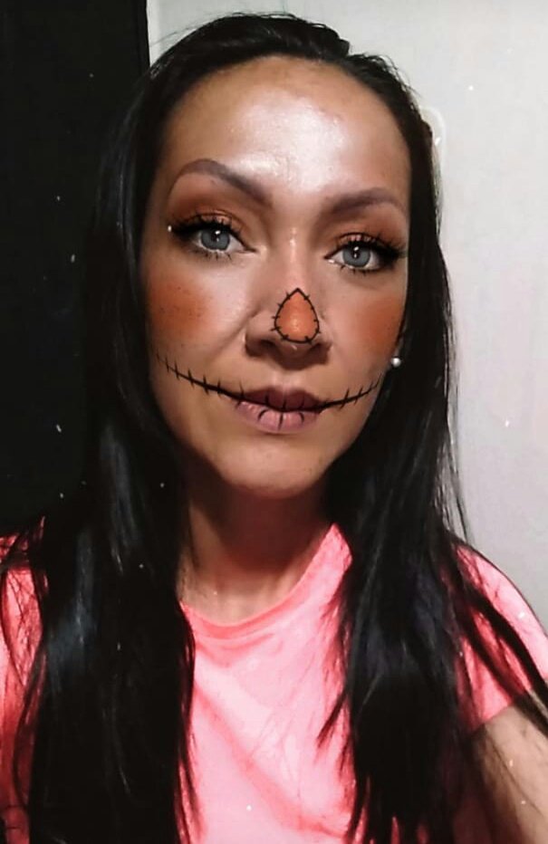 LorenaBeltrn12's tweet photo. A falta de disfraz y ganas de maquillarme.. ayer los filtros fueron los mejores aliados 😂🙈😝🎃 https://t.co/X9rpu2wh2b