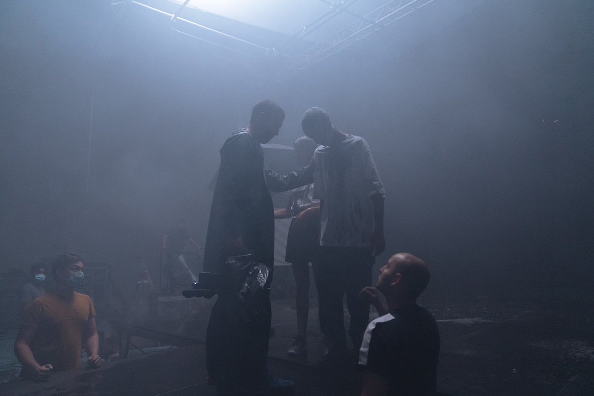 +1 000 000 de vues sur le clip
 " Miroir des limbes " publié il y a moins de 2 mois, réalisé par Rodrigue Huart ! 

Un grand merci à vous tous pour votre soutien sans faille et un remerciement tout particulier à toute l’equipe de tournage, cette victoire est aussi la vôtre.🦂🖤