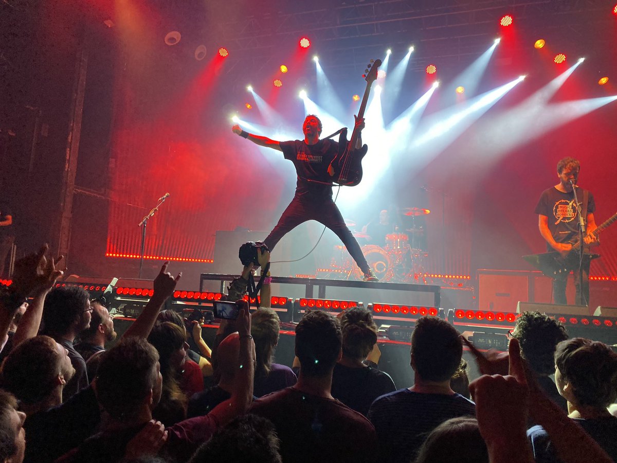 miquelgobe's tweet photo. Fa tot just un any tocàvem el cel amb @berritxarrak a @RazzmatazzClubs i @Sala_Apolo i ara... 😢 #CulturaSegura #SalvemlaCultura https://t.co/12m1GNcW6e