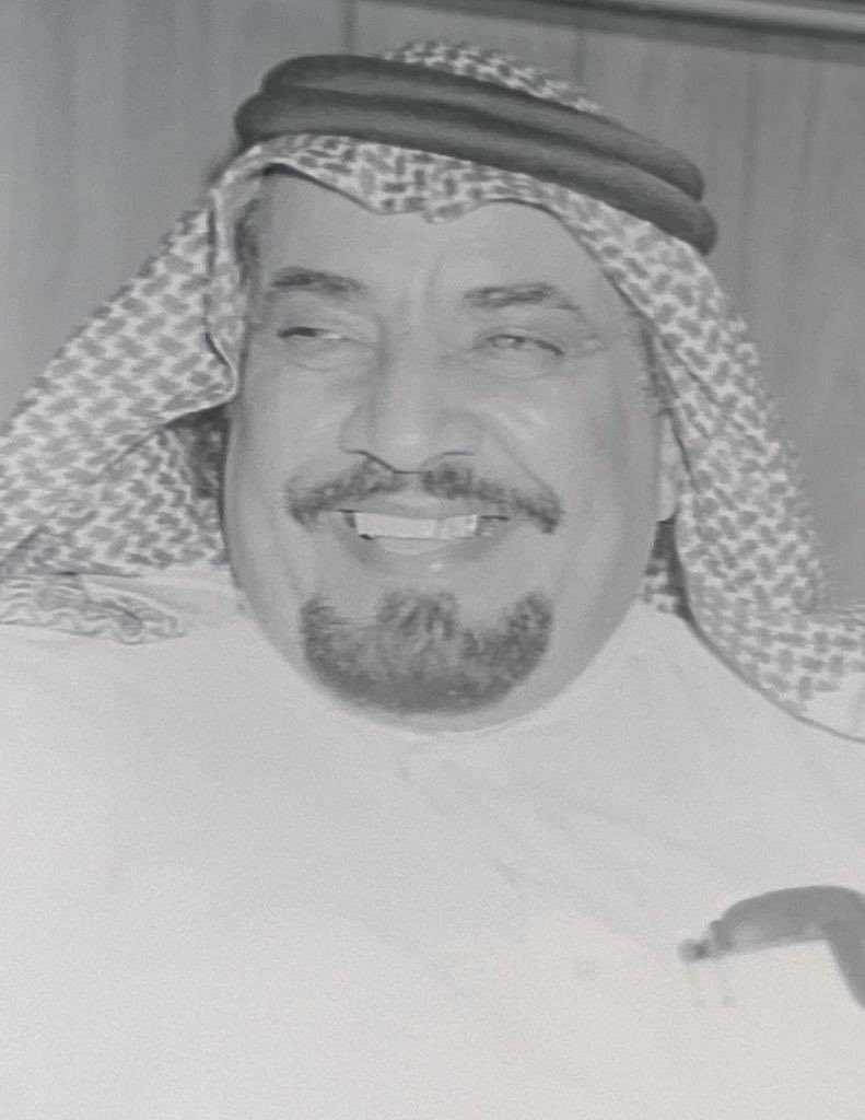 إذا غزاك الشيب لا يفارقك طيف من تُحب ..