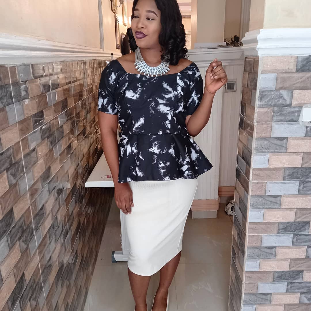 MacquinesA's tweet image. Halo🙋‍♀️ Hope u had a pleasant weekend 😊 
Your fav ready-to-wear Tailor😍
#fabriclovers #plainandpattern #readytowear 
#slayinstyle #fashionlovers #weekendlook