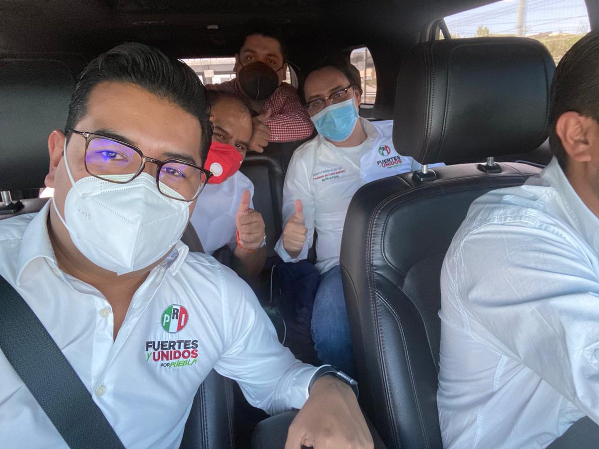 Vamos de gira con nuestro amigo <a href="/NestorCamarillo/">Néstor Camarillo</a> construyendo una gran unidad y un proyecto ganador para el 2021. 
#FuertesYUnidosPorPuebla 
<a href="/alitomorenoc/">Alejandro Moreno</a> 
<a href="/caroviggiano/">Carolina Viggiano</a> 
<a href="/MerloIsabel/">Isabel Merlo</a>