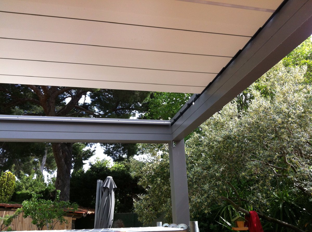 foussier's tweet photo. pergola bioclimatique rétractable Marquise https://t.co/60NSxDJoL9