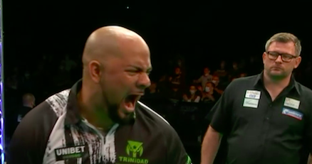 HighRollerRadio's tweet photo. Three on the spin, 8-5 Devon Petersen!
#Darts #EDC2 https://t.co/r8vAxSjomM
