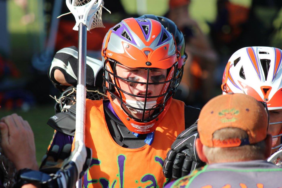 fvlax's tweet photo. Congrats to another old 'G' heading off to the next level... #Uncommon17. Catch you on the big boy fields CD. 😄
#GoblinNation keeps feeding the Carolina Colleges. 😇😈 #DirtySouth https://t.co/SyVfRP638Q