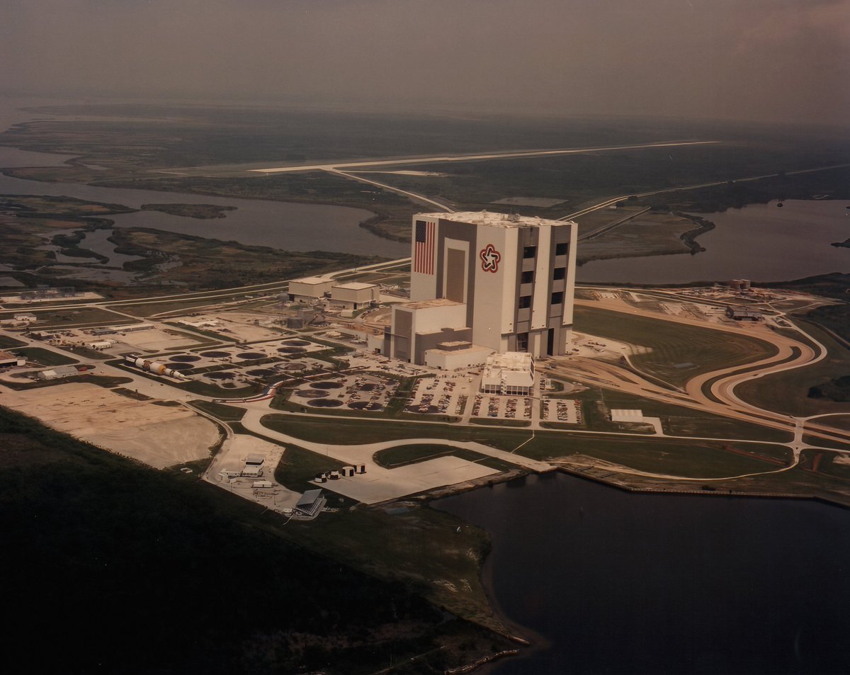 An attempt to make a thread about the iconic VAB using images restored of the KSC archive. I learnt a lot from this and hopefully you can too Thanks to  @pilliarscreatio for providing me a great source for all this info! If I'm incorrect on any of this please correct me! 
