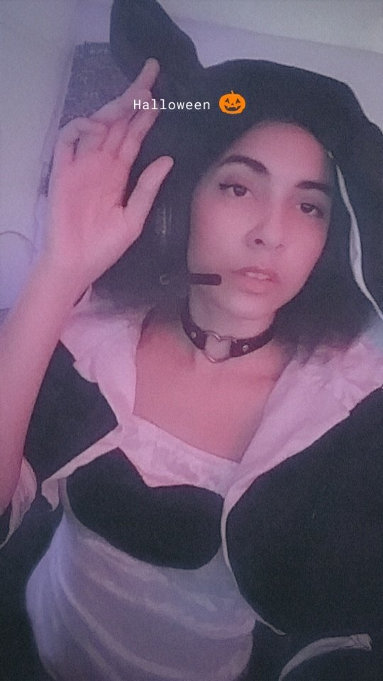 Goddess1Gamer's tweet photo. Hope you all had a fantastic Halloween and I'm glad you could join me for spooky games and Prime Watch Parties all weekend long!

#SmallStreamerCommunity #smallstreamersupport #SmallStream #twitchgirls #pcgamergurl #steamgamer #panadacostume #primevideo #twitchprime #primeparty https://t.co/3cG8Aguid5