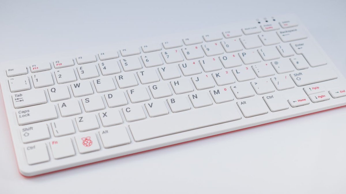 Hacksterio's tweet image. Introducing the new @Raspberry_Pi 400, an affordable personal computer built into a keyboard! bit.ly/380VV9r