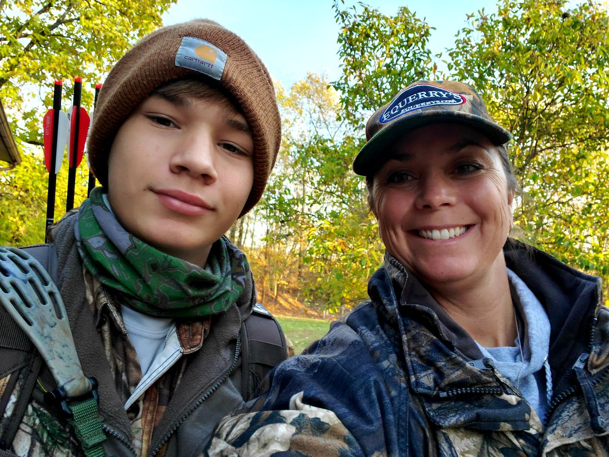 JulianKristy's tweet photo. Stopped life today to spend time in the woods and had a small fun run with my oldest around her campus.  Trying to remember that some things in life can wait til tomorrow,  but not family. https://t.co/sDr8qTe7xv