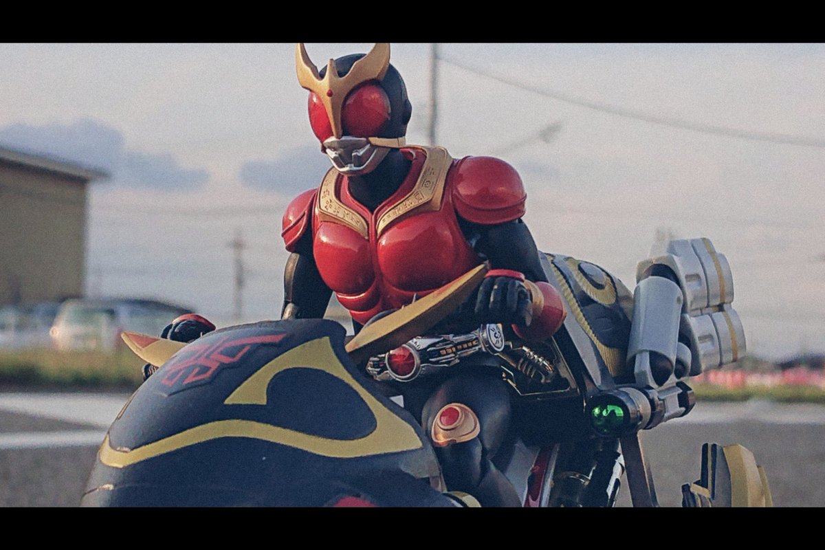 私地味 馬の鎧と共に 私地写 T Shf Kuuga フィギュアーツ写真部