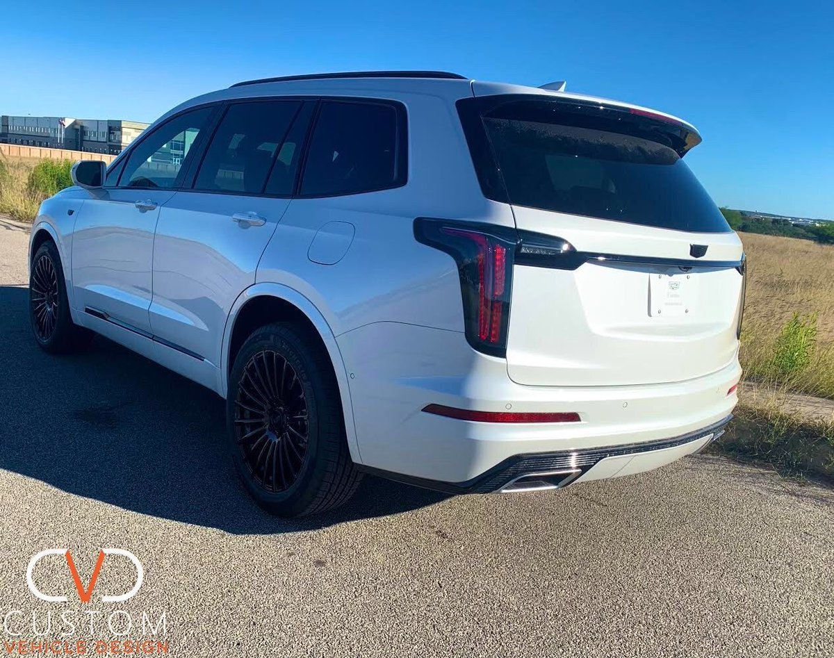 CVDAuto's tweet photo. 2021 Cadillac XT6 with Vogue VT387 wheels and Vogue signature V Tyres⠀
#2020 #2021 #Cadillac #XT6 #CadillacXT6⠀
#Voguewheels #Voguetyres #SignatureVSCT2⠀
#CustomVehicleDesign #CVD #CVDauto #CVD2020 https://t.co/vsyKYFzOJa