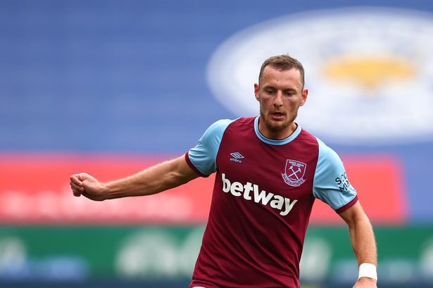 1. Vladimir Coufal (Budget)   Playing high up the pitch and has a good cross on him.  Favourable run of fixtures upcoming . Budget option and free’s up funds elsewhere. Doubts over the security of West Ham’s defence.