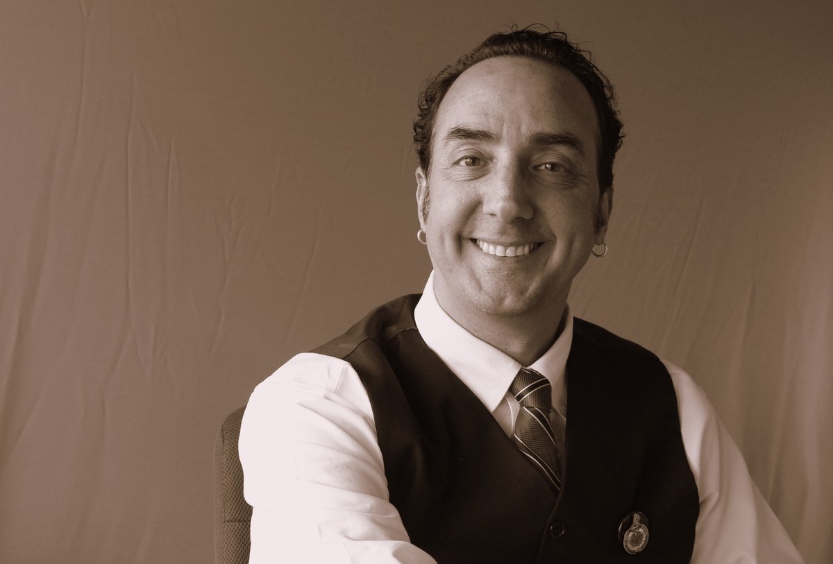 HAPPY NATIVE AMERICAN HERITAGE MONTH!I have thousands more ... I hope you love them as much as I do. My skills have changed over the years. I am proud of them all. #HappyNativeAmericanHeritageMonth #NativeAmericanHeritageMonth  #Thread  #PhotoThreadBlessings,  @VinceSchilling