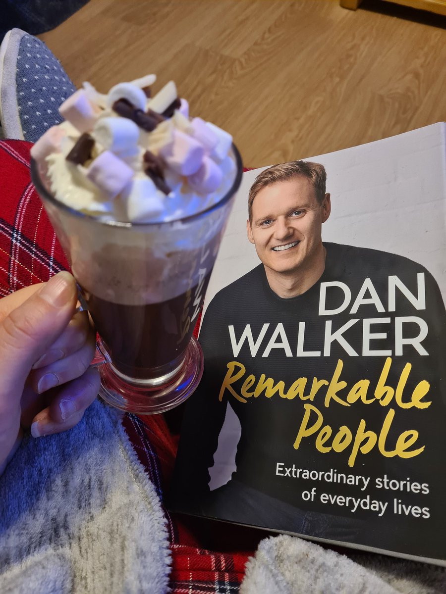 MandyMoos's tweet photo. Easing those back to school Sunday night blues with a hot choc, comfy pyjamas, slippers and a #remarkable book! @mrdanwalker should be tucked up in bed by now! Haha! #EarlyAlarm #HalfTermIsOver #TeacherLife https://t.co/k63dgZLYlX
