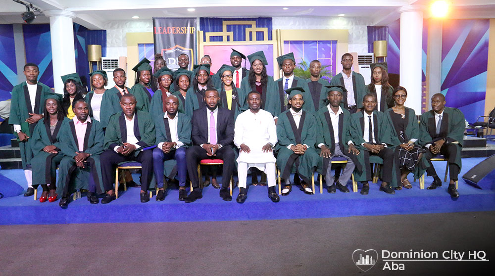 dominioncityaba's tweet photo. Congratulations to the New set of Leaders in Aba!
#DLIGraduatuon
#DCAba
#DominionCity https://t.co/cAb4V6GxfT