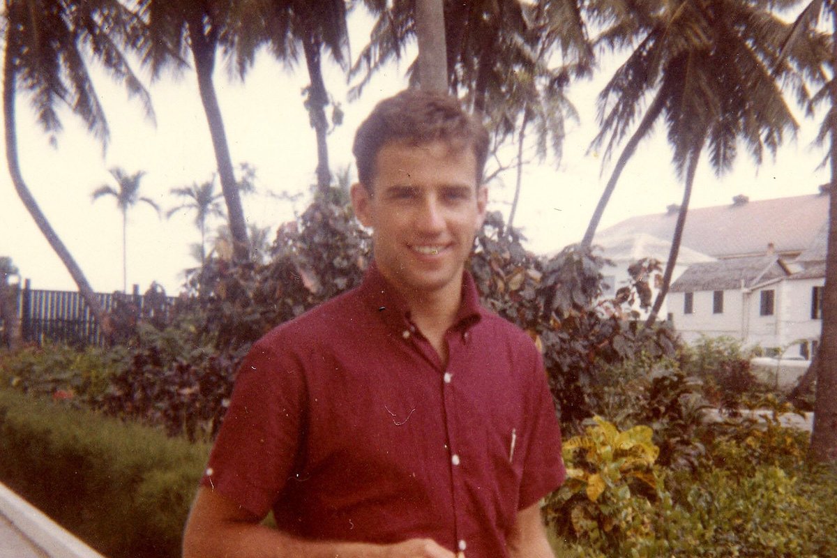 I know how horny we all get in a pandemic, so just a reminder that young Joe Biden was hot af. 🗳