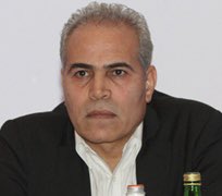 aalkawakebi's tweet photo. واجهت الدكتاتوريات العربية ثورات الربيع العربي بالقمع، ولم تكن #صفقة_القرن سوى علامة على خراب تلك الدكتاتوريات، ولم يكن الحلف الإماراتي-الإسرائيلي، ثم البحريني فالسوداني؛ ممكناً في حضرة الشعوب، وبيشرنا ترمب ونتنياهو بقرب تطبيع دكتاتوريات أخرى.
~الكاتب الأردني، حسن أبو هنية https://t.co/CLk32AVH6X