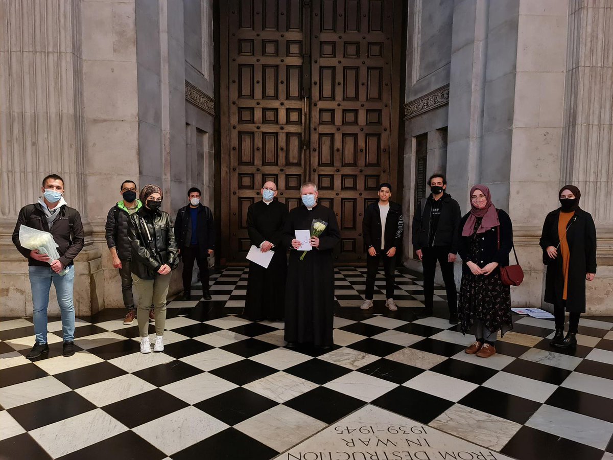 2. Volunteers from our Central  #London office visited our neighbour Cathedral,  @StPaulsLondon and were warmly welcomed to offer their condolences and messages of unity.  #lovewillwin
