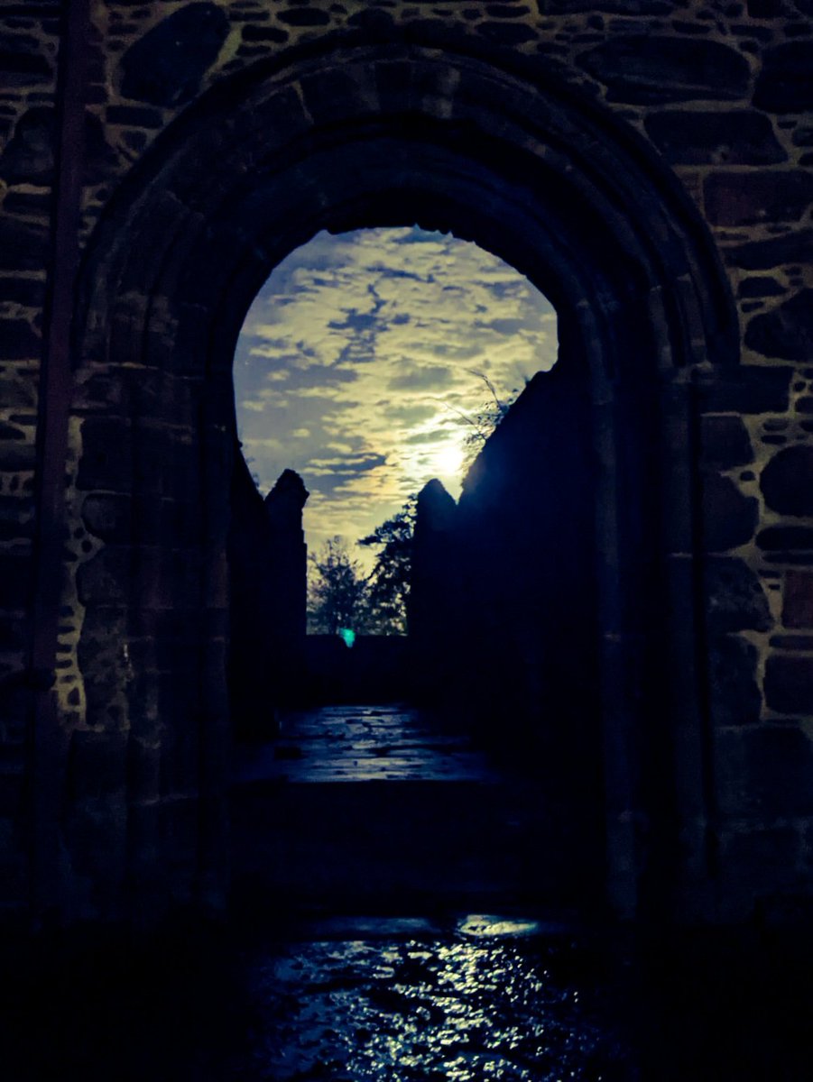 Tonight All Hallows, and a trip to <a href="/BeaulyPriory/">Beauly Priory🏴󠁧󠁢󠁳󠁣󠁴󠁿</a> , my boy took these award winning photos on his camera phone, what do you think ?