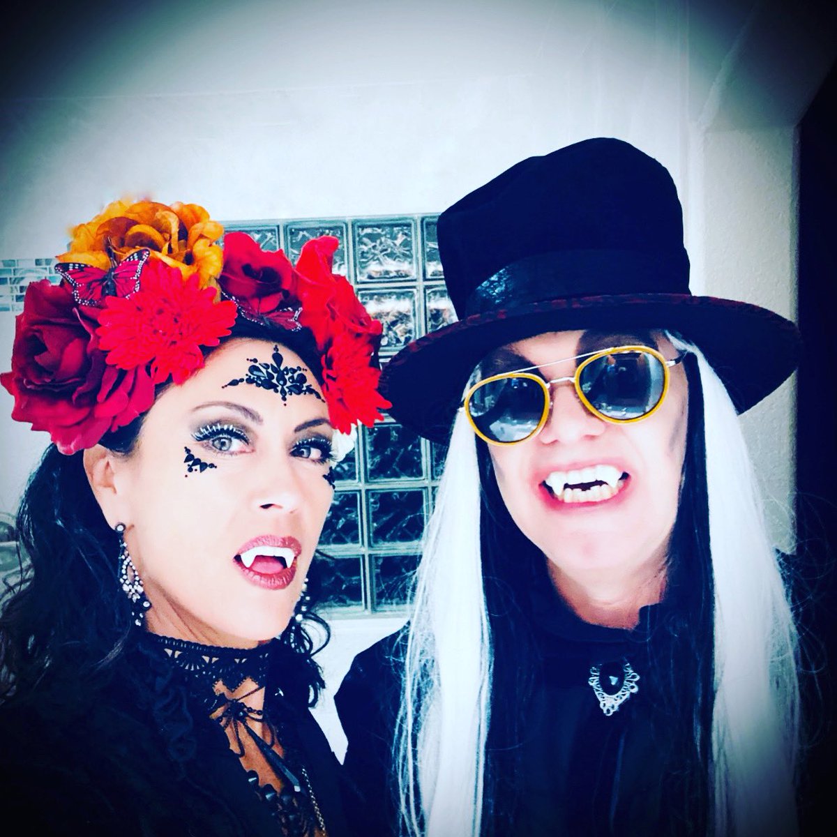 I hope you all had a festive and safe #halloween 💀👻👽 Happy Full Blue Moon in #taurus 🌝 #karmic #fullmoon #vampires