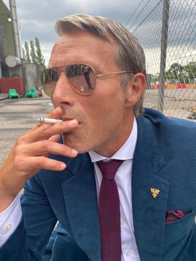 mads mikkelsen being.. mads mikkelsen: a thread