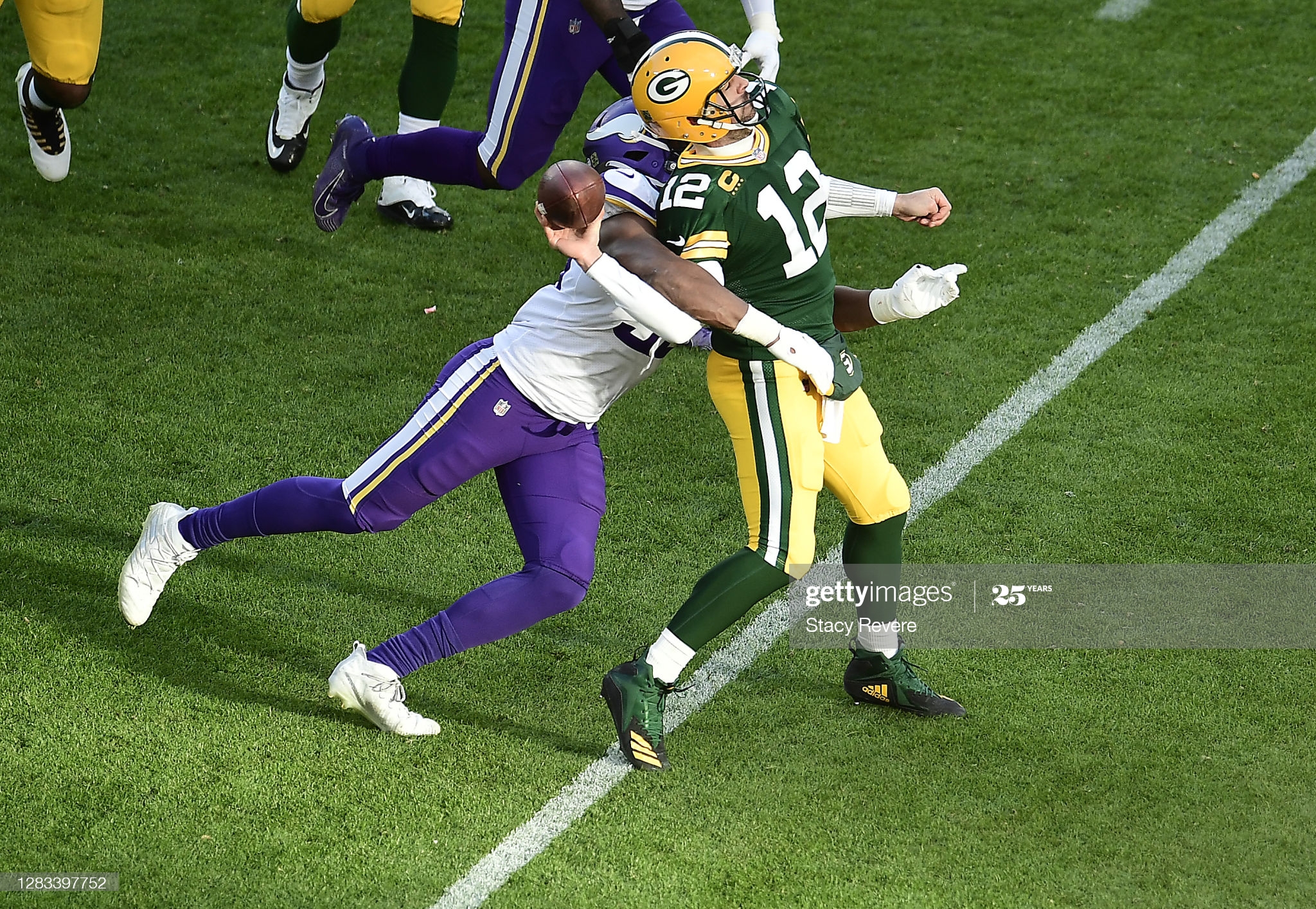 Aaron rodgers sales vikings jersey