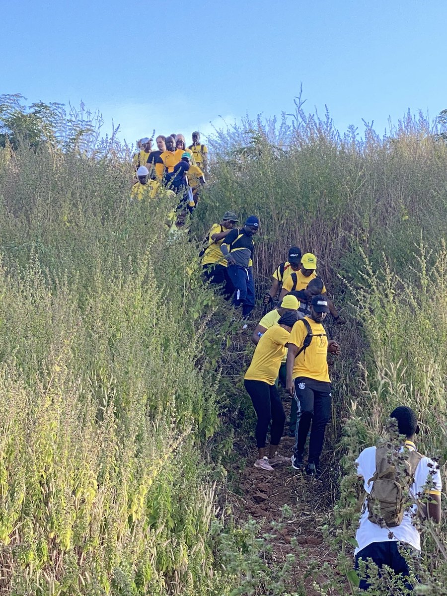 MaliSdmv's tweet photo. Nouveau Parcours ce 1er jour du mois de Nov.! 
12Km parcourus dont 5Km de montées 💪🏾💪🏾💪🏾💪🏾
#ParcoursDeNarnia🦁🦁🦁🦁🦁
#onnelachepaslaffaire
#SDMVMALI
#RejoignezNous https://t.co/FErZeL369x