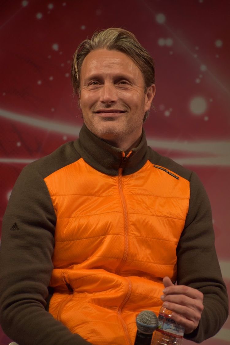 it’s the cute smile for me