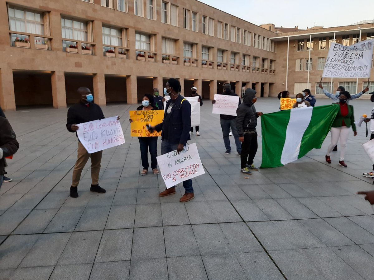 ansynwokafor's tweet photo. Nigerians in Spain also joins the #EndsSARS campaign.We must continue to put pressure on the Nigerian authorities untill they do the right thing https://t.co/fUNwf1bvql